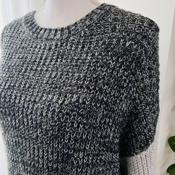 Time & Tru Gray Colorblock Soft Cozy Stretchy Sweater - Size XL 16/18 - Picture 5 of 8